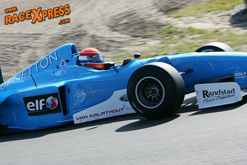Van Kalmthout geeft 750PK sterke Benetton van Alesi flink de sporen